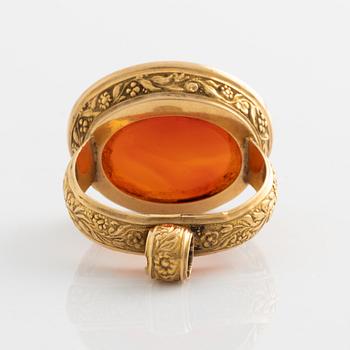 Seal, gold with carnelian.