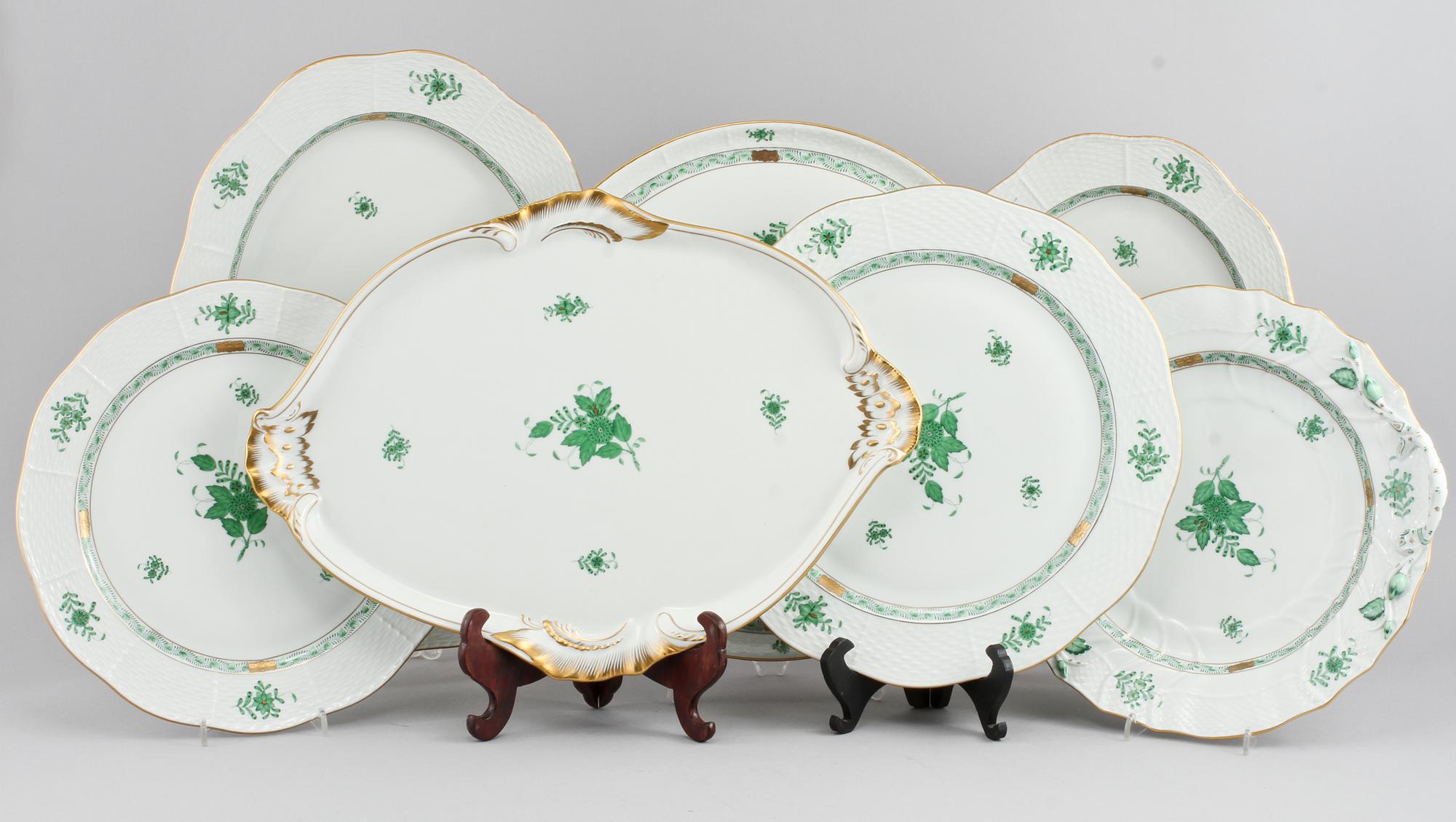 SERVISDELAR, 120 delar, porslin, Apponyi samt Indisk flätkorg, Herend, Ungern, 1900-tal.
