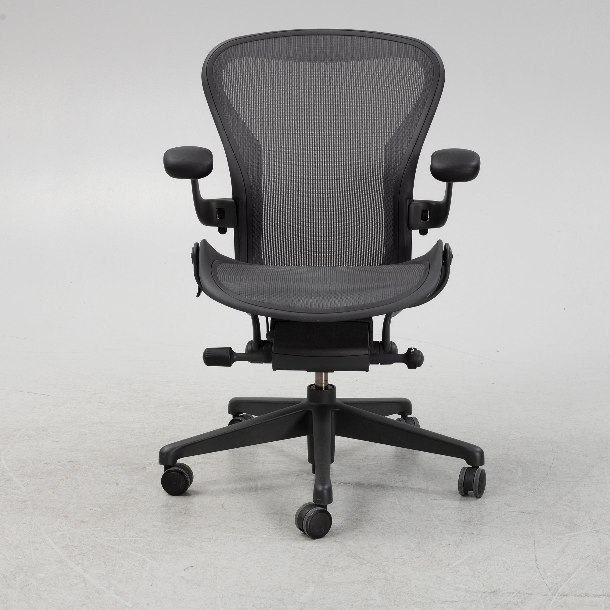 Don Chadwick/Bill Stump, skrivbordsstol, "Aeron", Herman Miller.