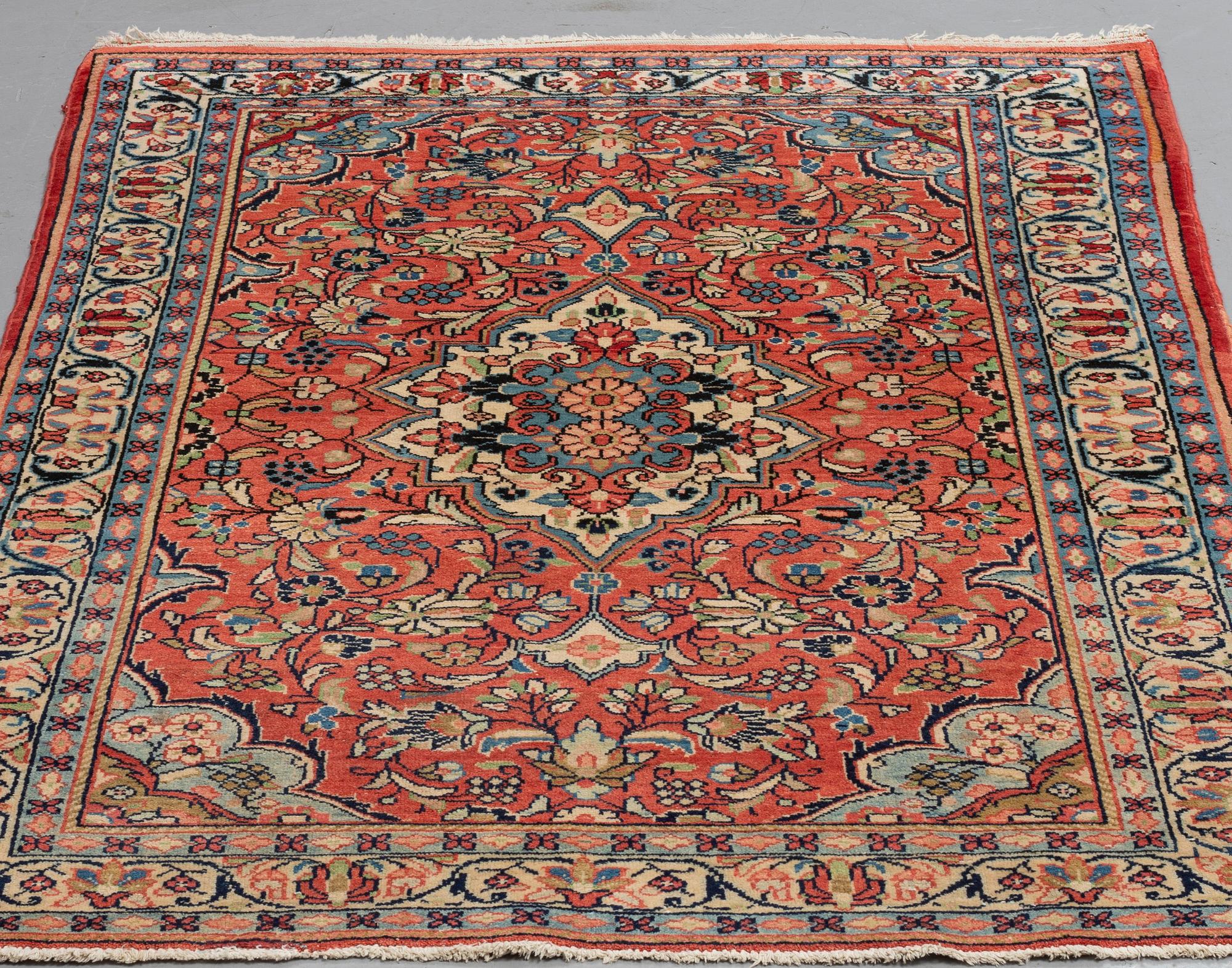 MATTA, old Mahal/Sarouk, ca 313 x 133 cm.
