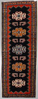 Matta, semiantik/Old, Meshkin/Azerbajdzjan, ca 317 x 114 cm.