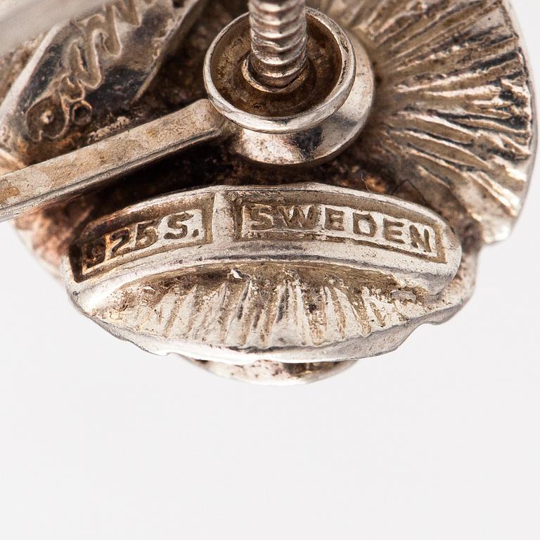 Theresia Hvorslev, A pair of sterling silver earrings and a pendant. MEMA, Lidköping, 1978.