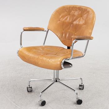 Sam Larsson, a "Sam" swivel chair, Dux, second half of the 20th century.