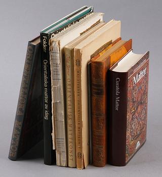 BÖCKER 7 st samt häfte, om mattor, bla "Orientaliska mattor" av Knut Larsson.