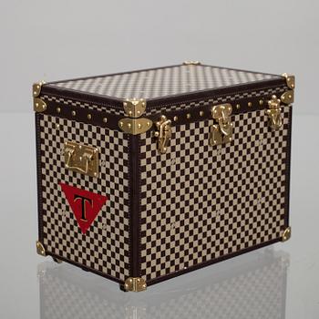 ASK, "Mini Malle Chapeaux", Louis Vuitton.