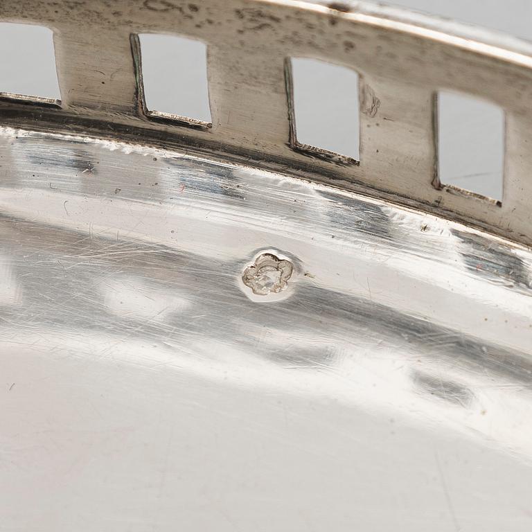 Tarjotin, hopeaa, Alexander Sturm, Wien, Itävalta-Unkari 1910-20-luku.