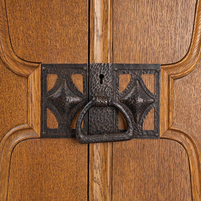 A Cabinet ny NK verkstäder from the early 20th century.