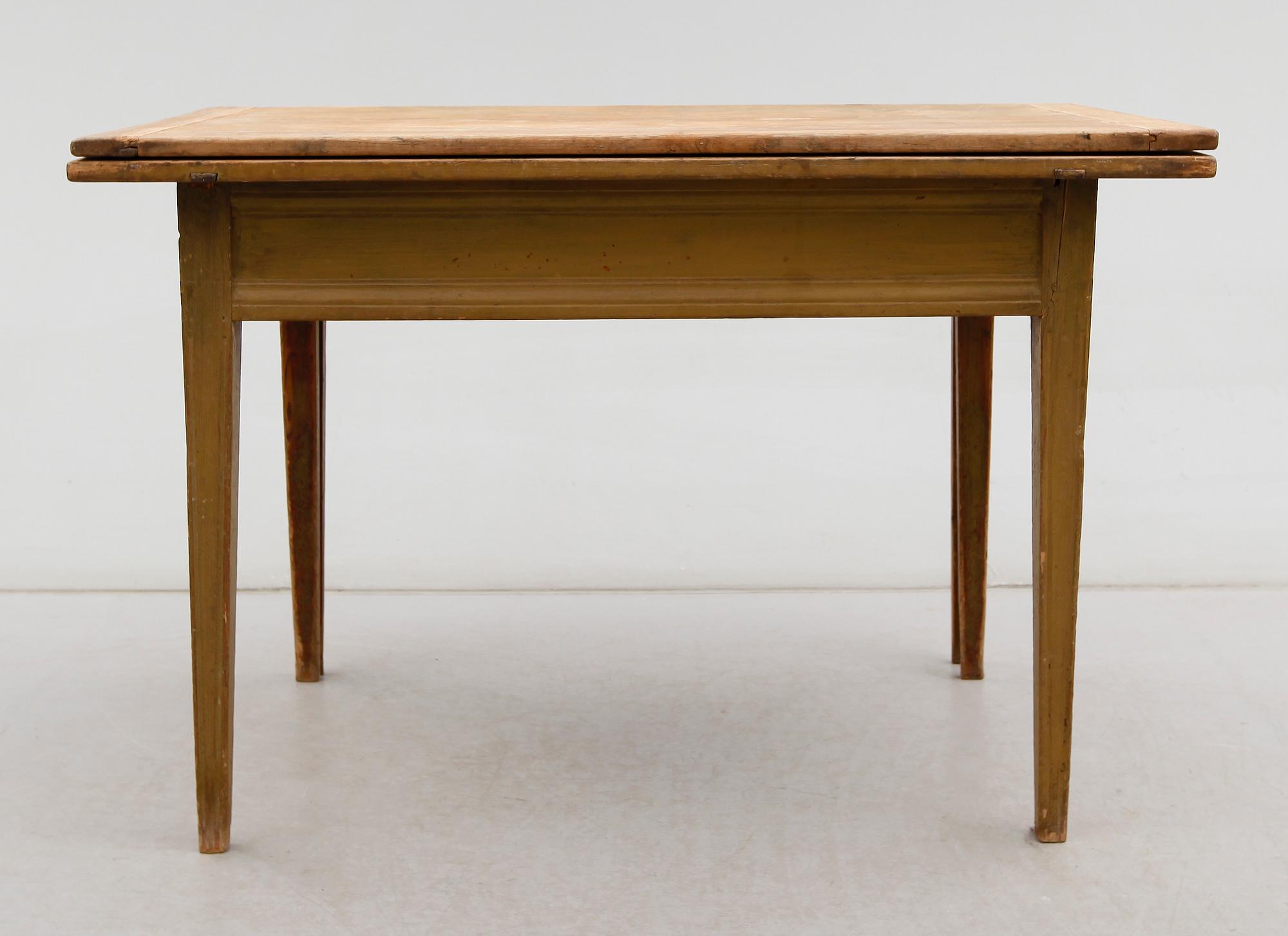 KLAFFBORD, gustavianskt, 1700-talets andra hälft.