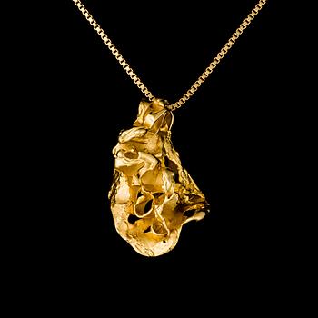 LOTTA ORKOMIES, A PENDANT, 18K gold, A. Tillander 1970.