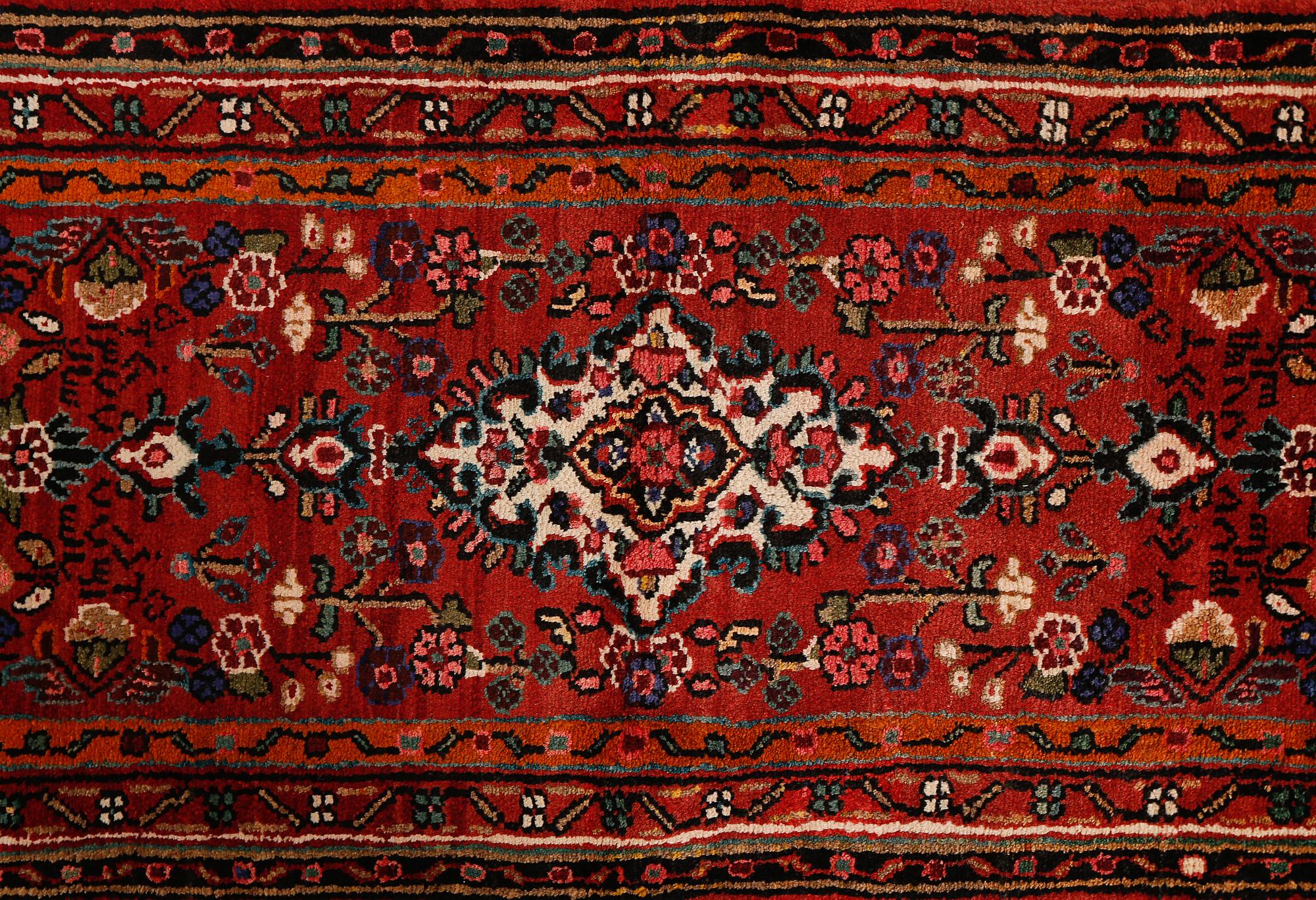 GALLERIMATTA, Hamadan, sent 1900-tal, ca 300x80 cm.