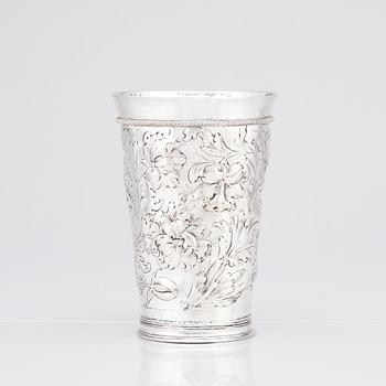 A German baroque silver beaker, marks of Leonhard Rothaer I, Hamburg.