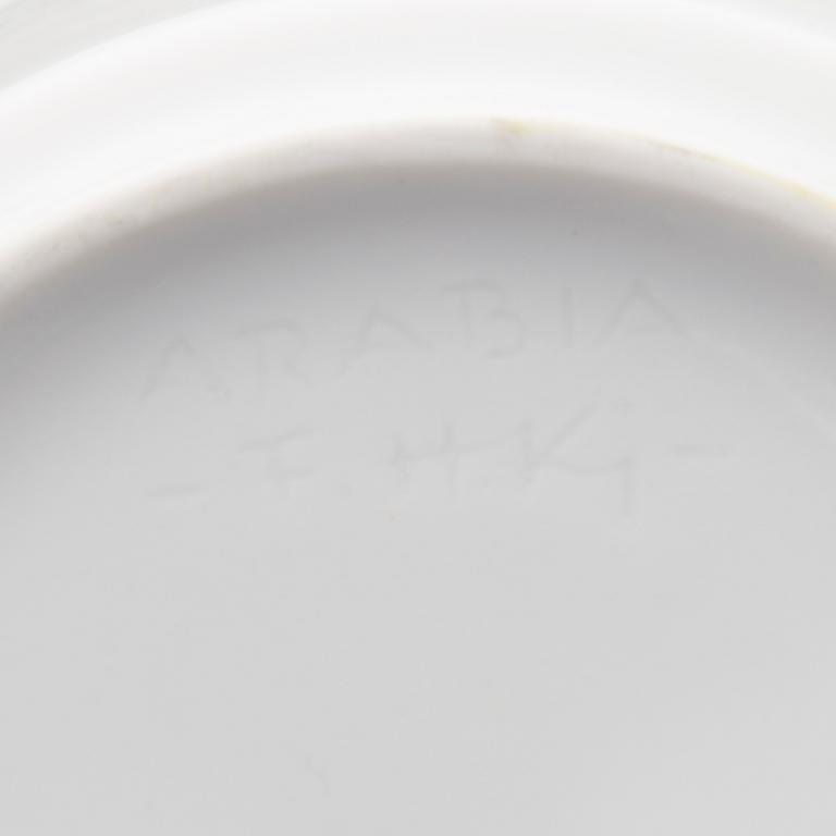 FRIEDL HOLZER-KJELLBERG, ASTIASTO, 34 osaa, "Helmi", riisiposliinia, signeeratut F.H.Kj. Arabia Finland.