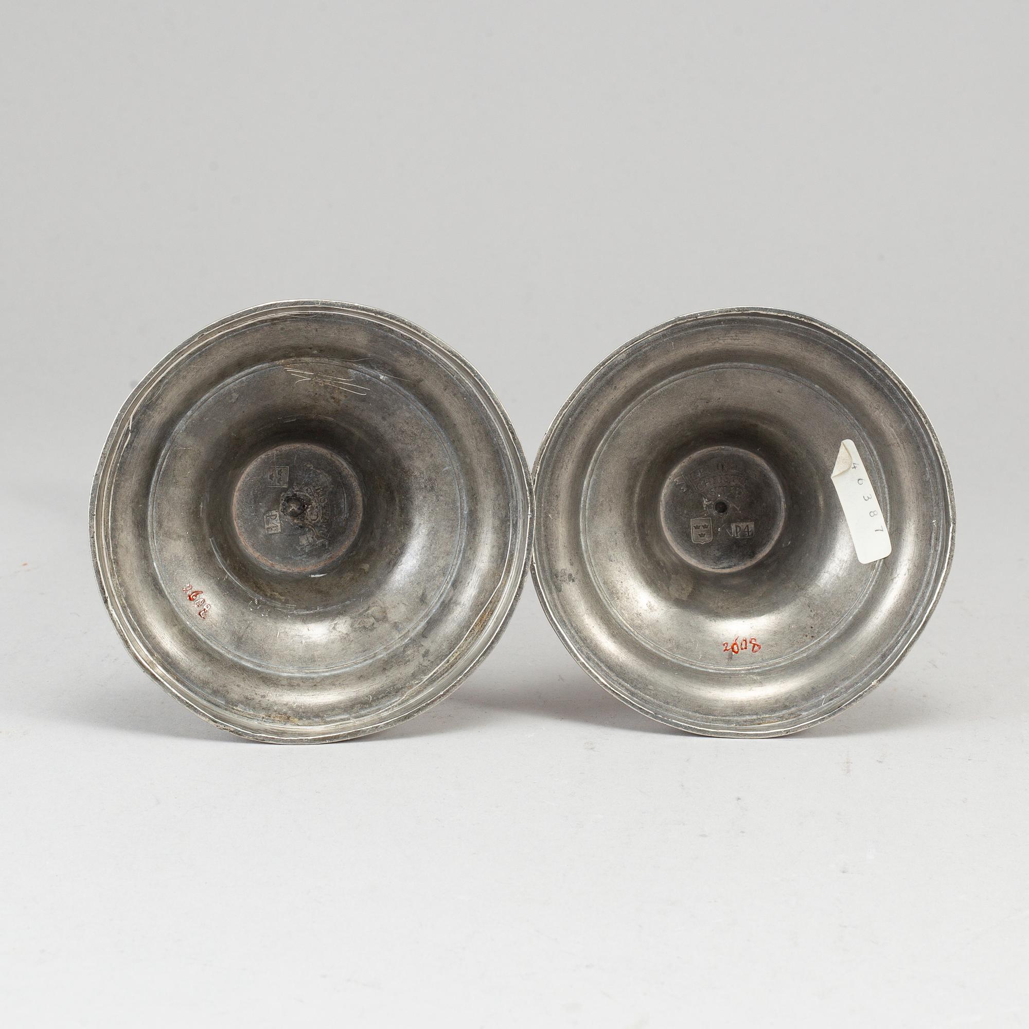 P Lindborg, ljusstakar, ett par, tenn, Kristianstad 1845.