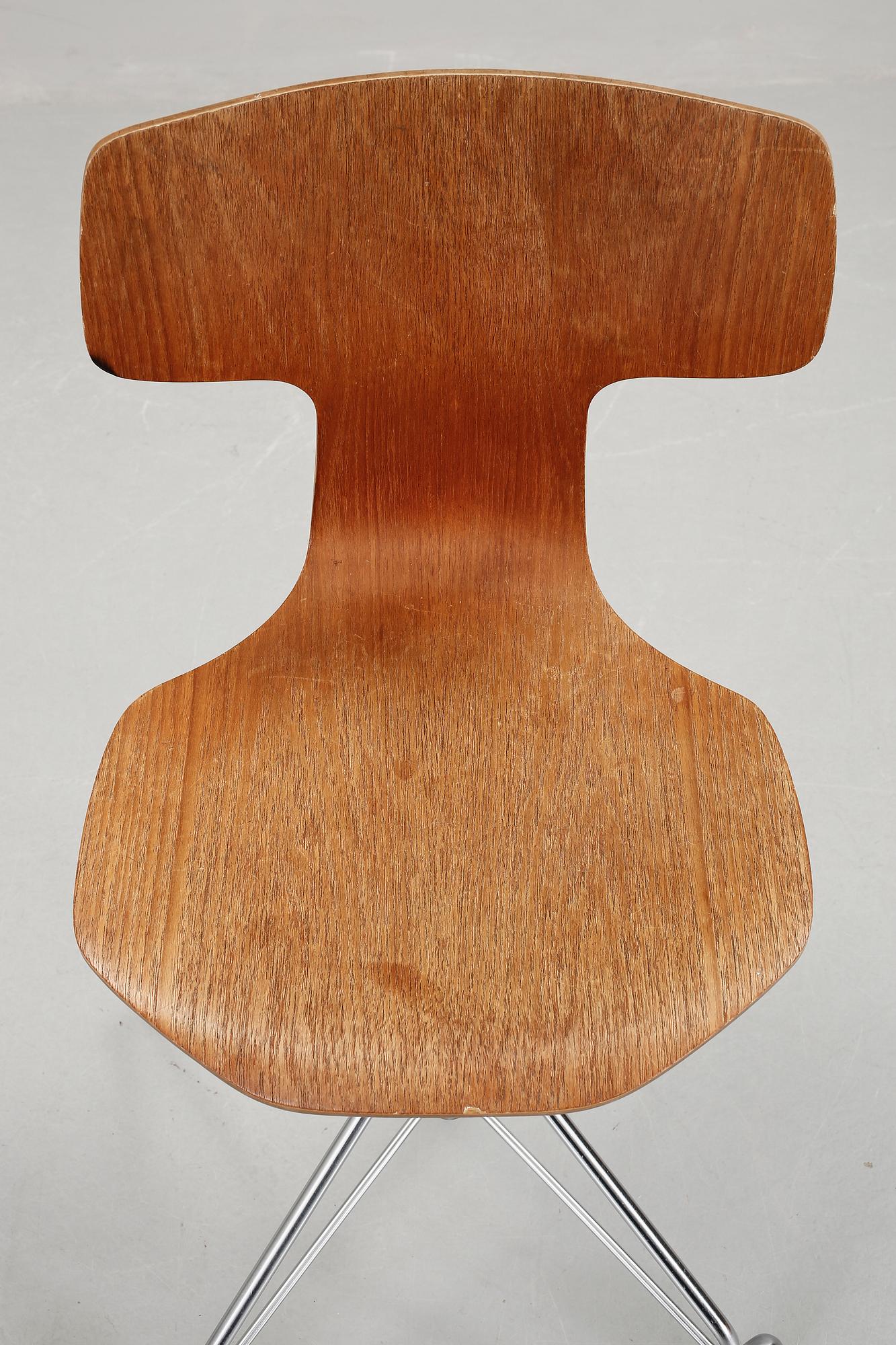 STOL, "3103 ", Arne Jacobsen, Fritz Hansen, modellen formgiven 1955.