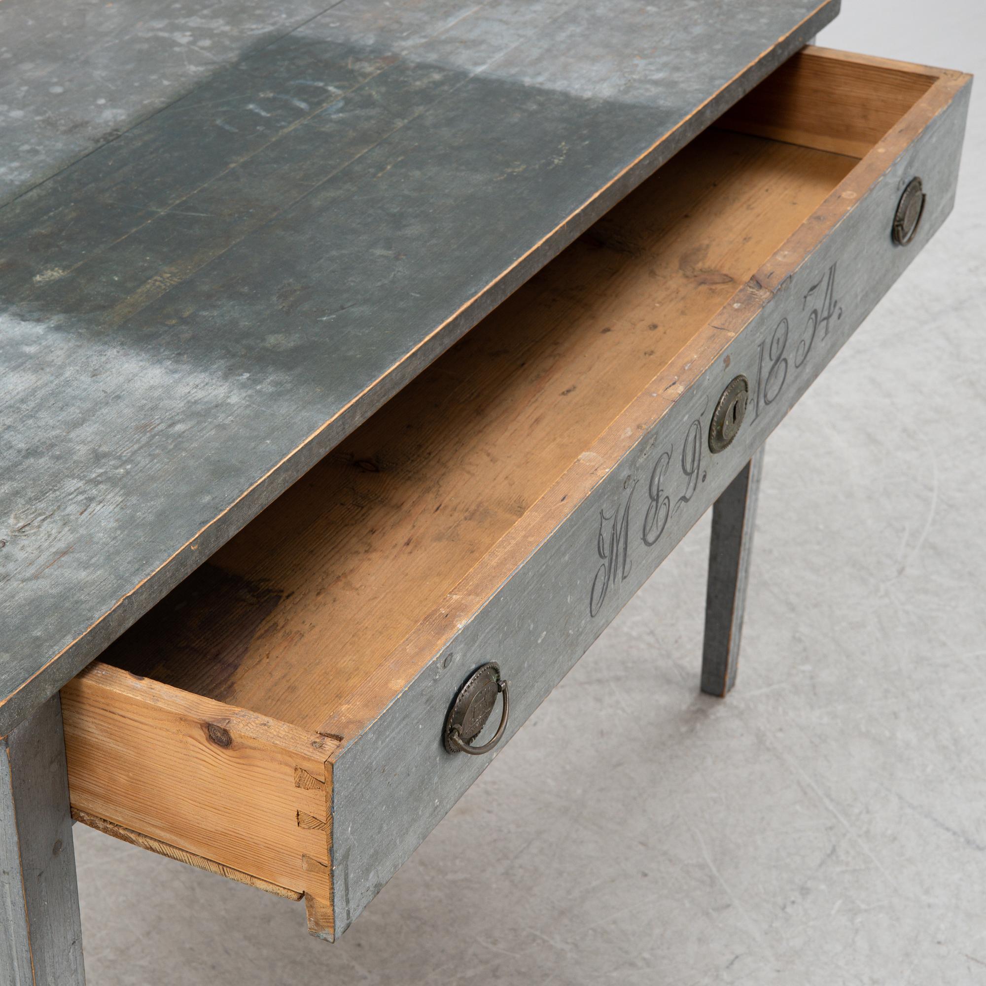 Skrivbord, daterat 1834.