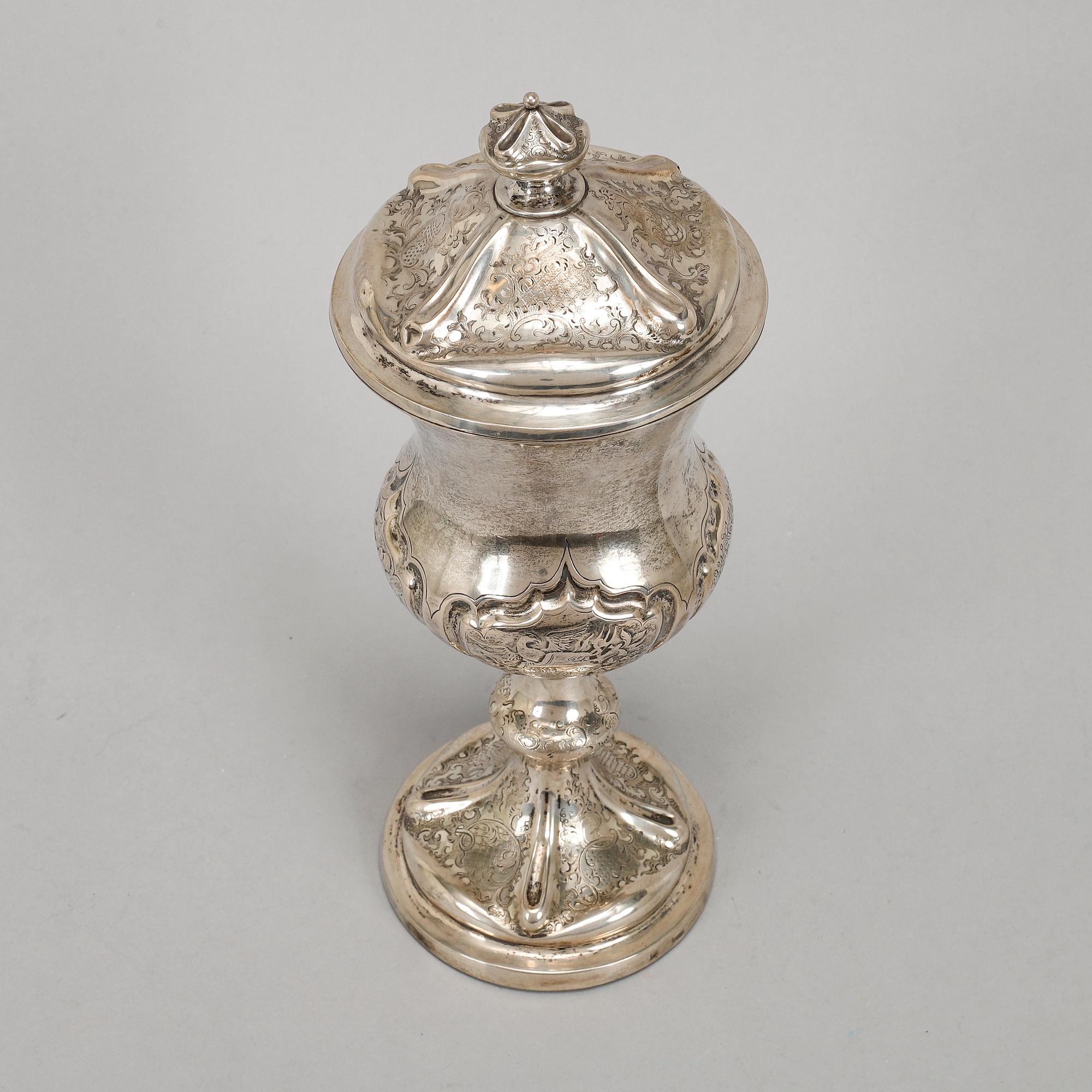 A silver cup, Northern Europe, 19th century.