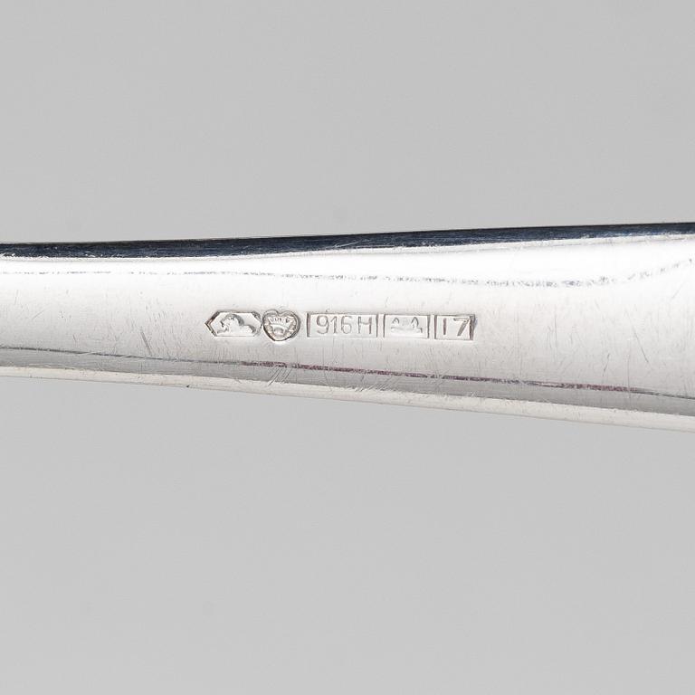 Tapio Wirkkala, A Finnish silver cutlery set, "Tapio", Kultakeskus Oy, Hämeenlinna, 1962-1990 (50 pieces).