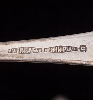 BESTICK, 35 delar, silver och nysilver, engelska, finska, ryska stämplar, 1845-1900-talets mitt. Total silvervikt 465 g.