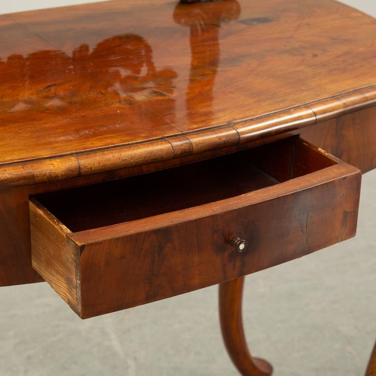 A rococo style dressing table, 19th Century.