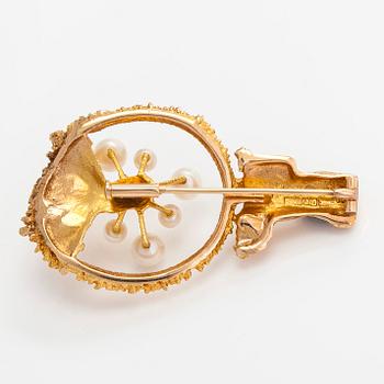 Björn Weckström, a 14K gold brooch  
'Sea flower' with cultured pearls. Lapponia 1971.