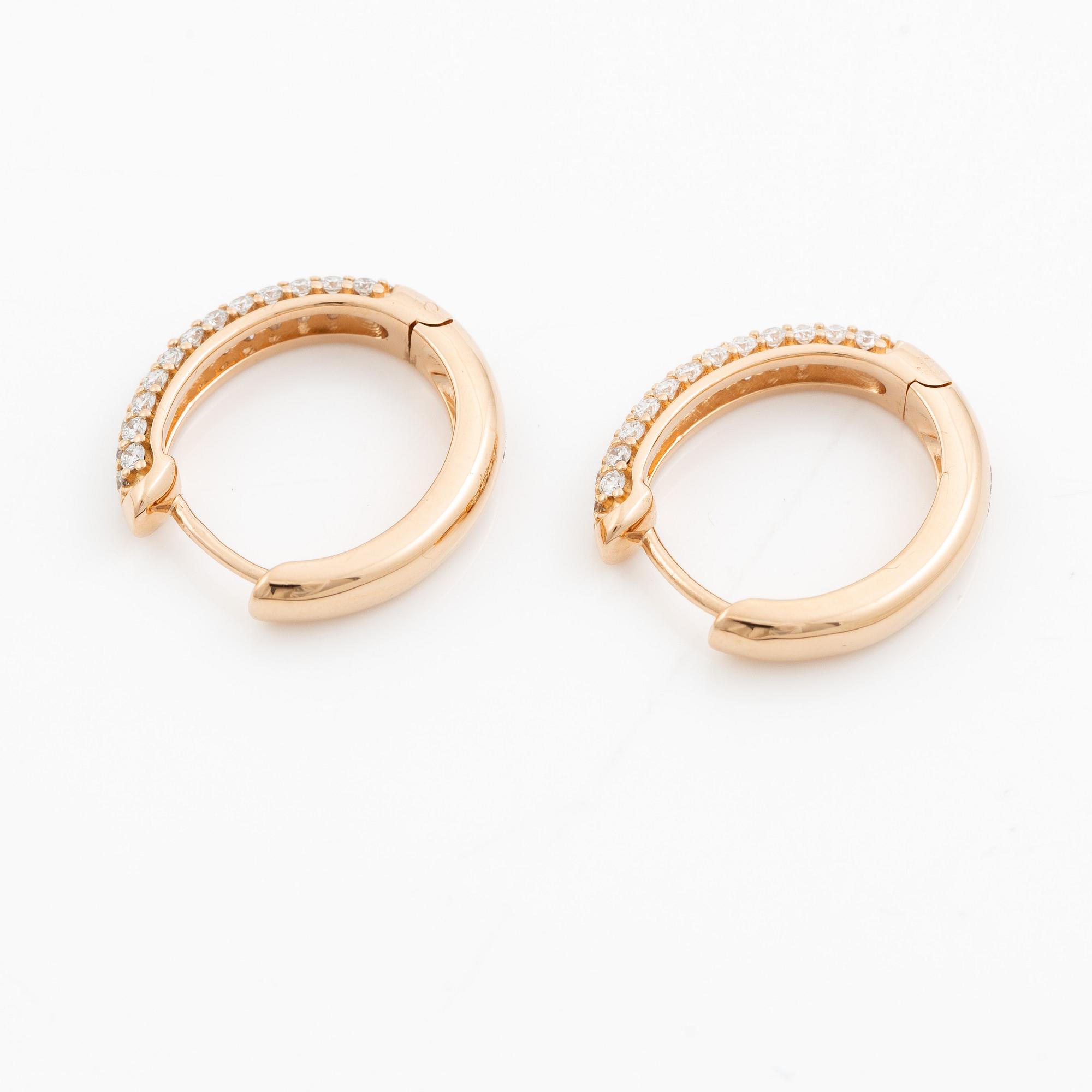 Hoop earrings 18K  gold with brilliant-cut diamonds.