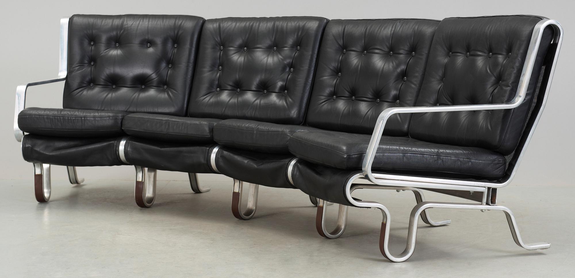 SOFFA. Design Eric Sigfrid Persson ur serien "Flytande Design".