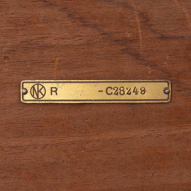 Matbord, 4 delar, 1900-talets andra hält.