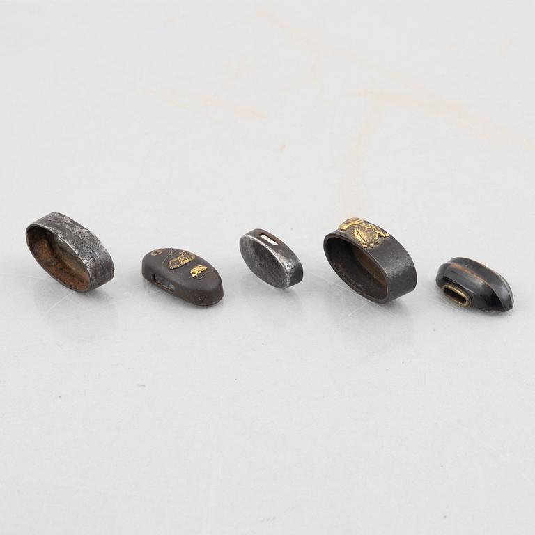 Fuchi and Kashira 4 pairs as well as 2 + 3 odd ones, Edo and Meiji.