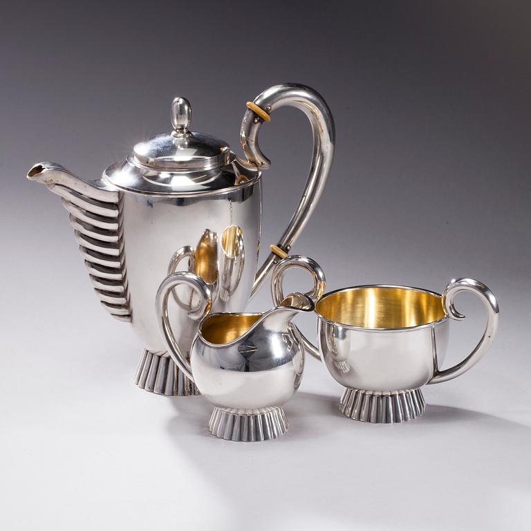 KAFFESERVIS, 3 delar, silver, finska kontrollstämplar 1952. Total vikt 785 g.