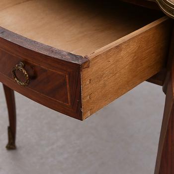 DAMSKRIVBORD, Frankrike, 1900-talets början.