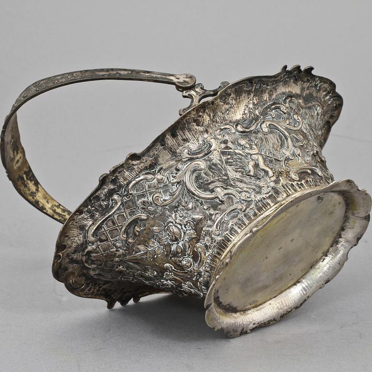 SKÅL samt KORG, silver, Tyskland, 1900-talets första hälft, 714 g.