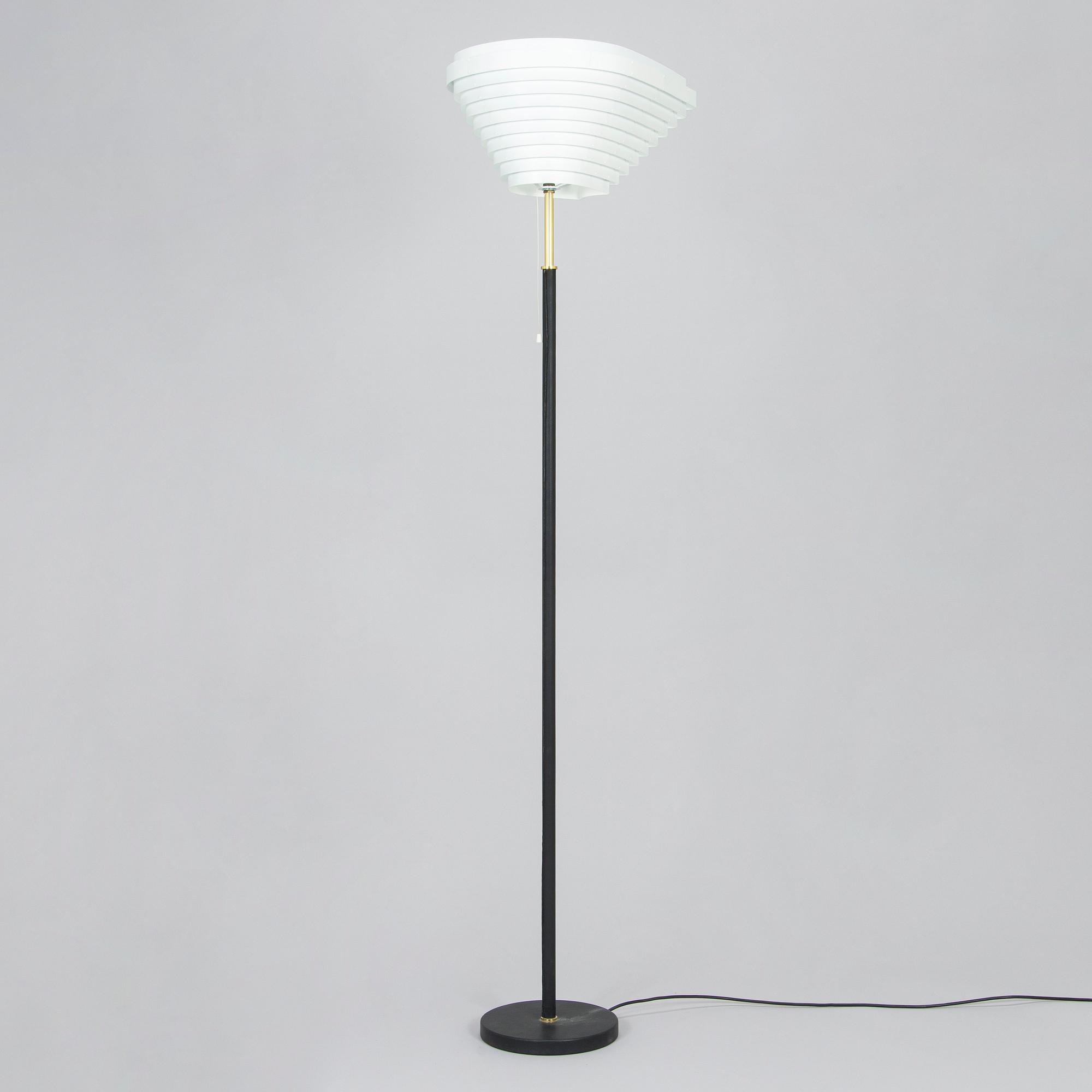 Alvar Aalto, A 2000s 'Angel Wing' floor lamp, model A 805, Artek.