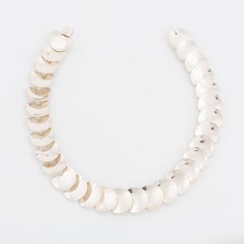 Viggo Wollny, sterling silver necklace.