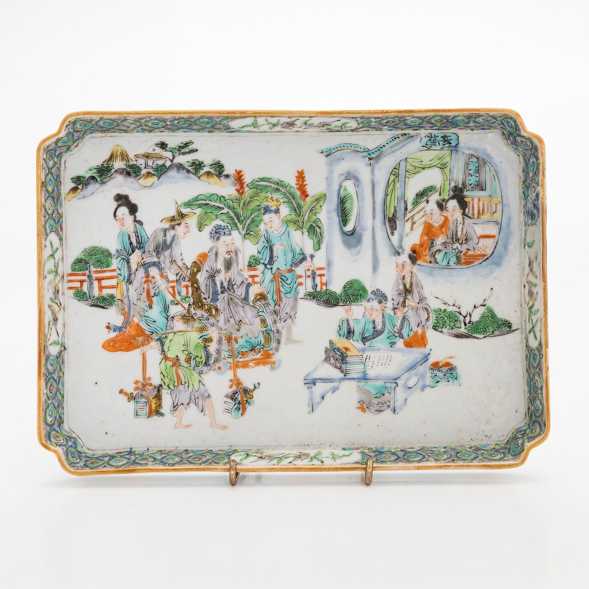 Bricka, porslin, Qingdynastin, 1800-tal.