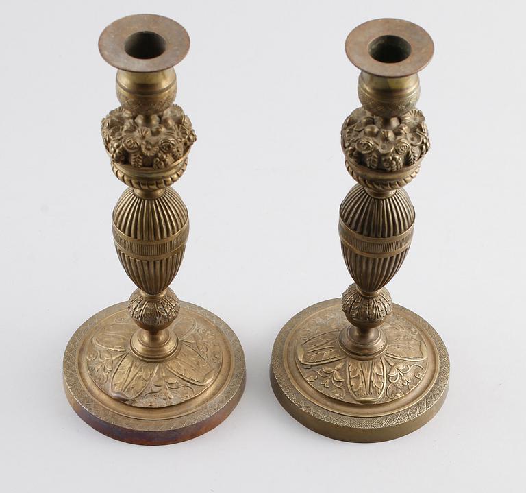 LJUSSTAKAR, 1 par, brons, senempire, 1800-talets första hälft.