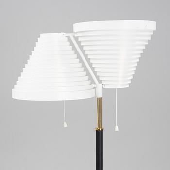Alvar Aalto, a model 'A810', Artek.