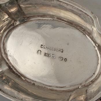 KAFFESERVIS, 3 delar, silver, C G Hallberg, Stockholm samt imporstämplar, 1917/1919. Vikt 1065 g.