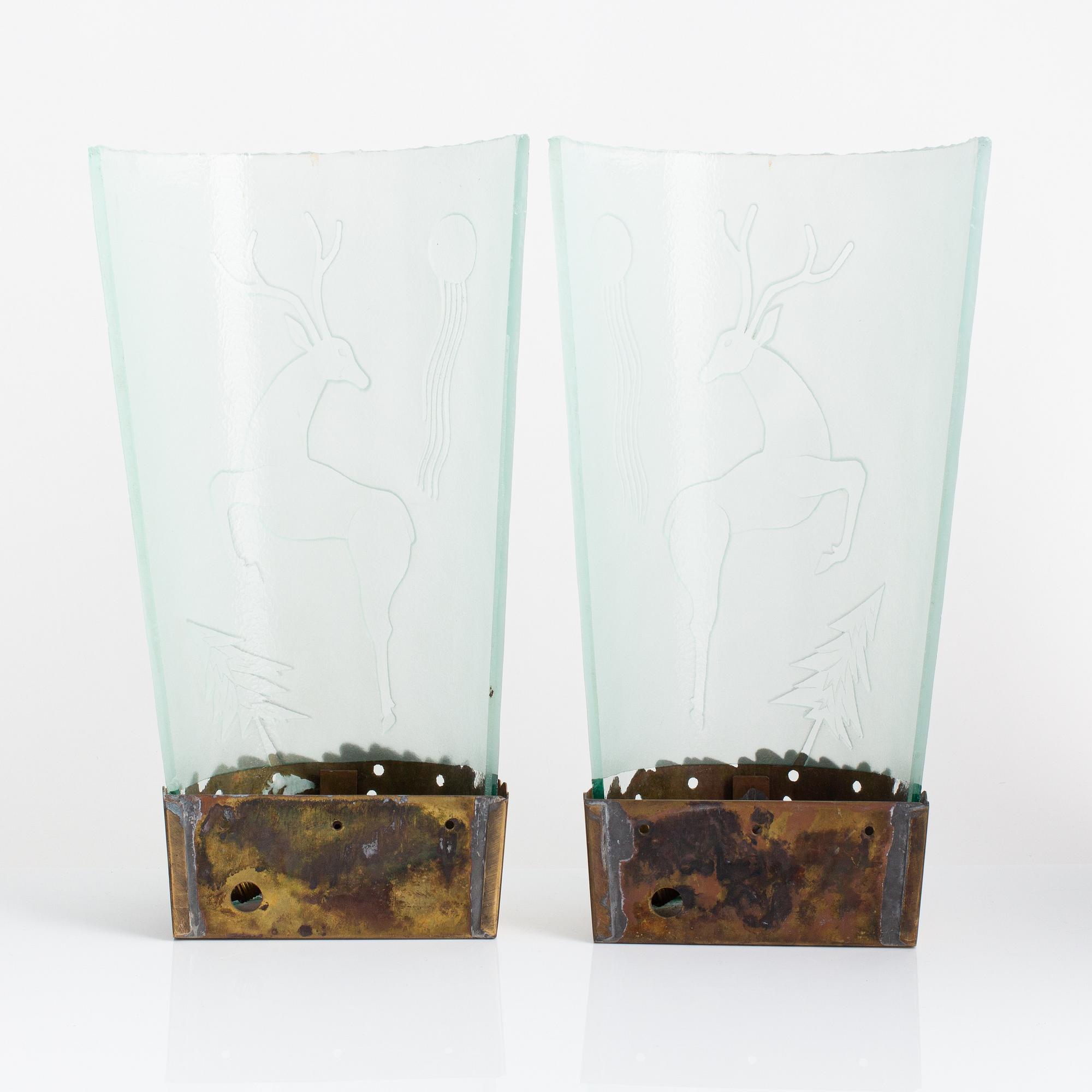 A Swedish Modern glass wall lamp, first half of the 20th Century.