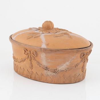 An earthenware pâté form, early 1800.