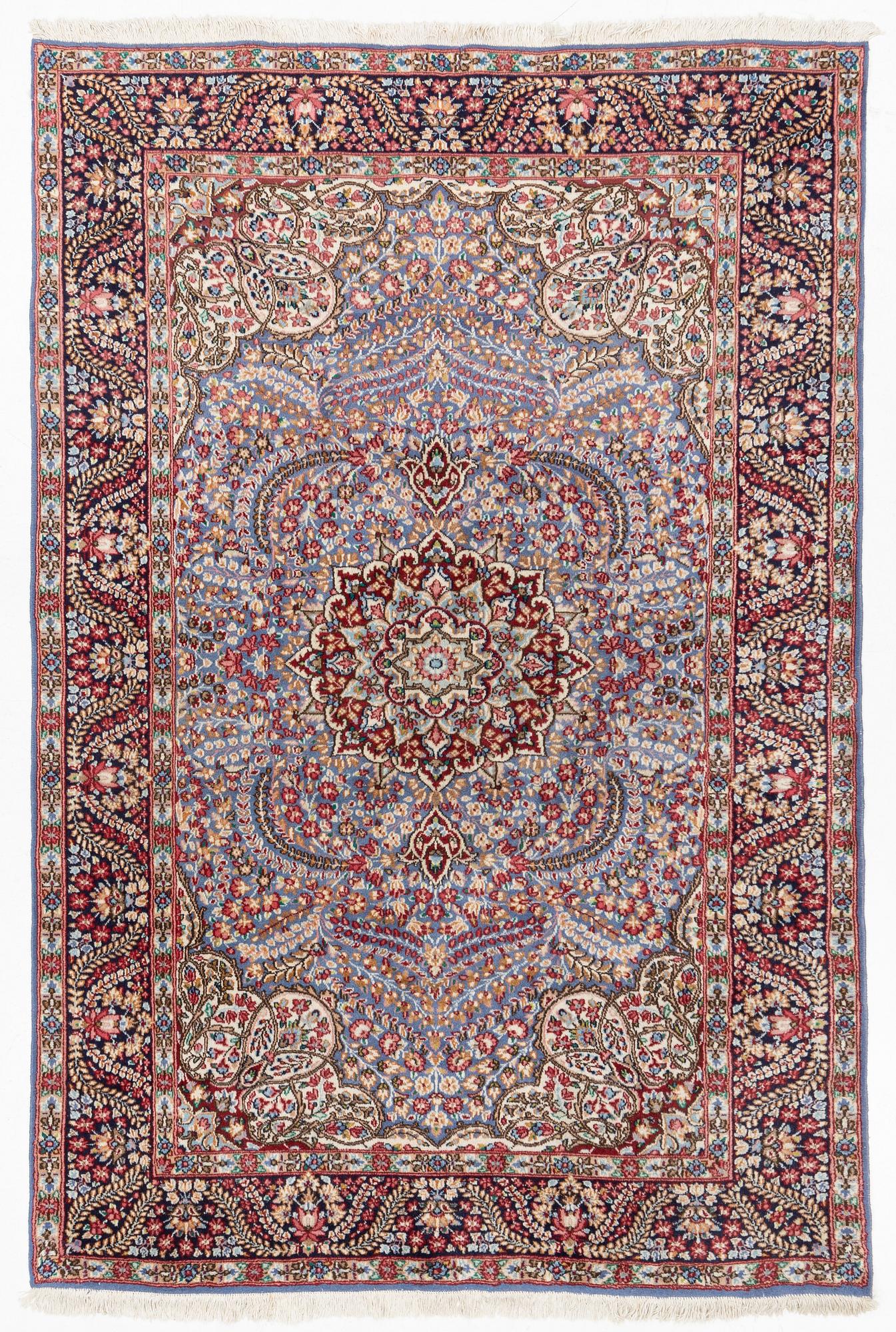 Matta, Kirman, ca 290 x 195 cm.