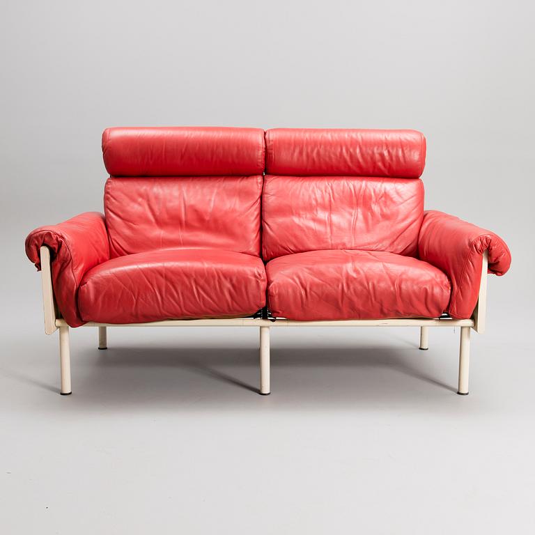 YRJÖ KUKKAPURO, A SOFA AN ARMCHAIR. Ateljee. Haimi, 1963-1964.