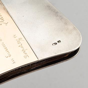 A Russian silver purse, t Petersburg 1908-17.