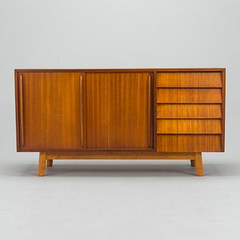 Skänk / sideboard, tillverkare TJ Kumpulainen, 1900-talets mitt.