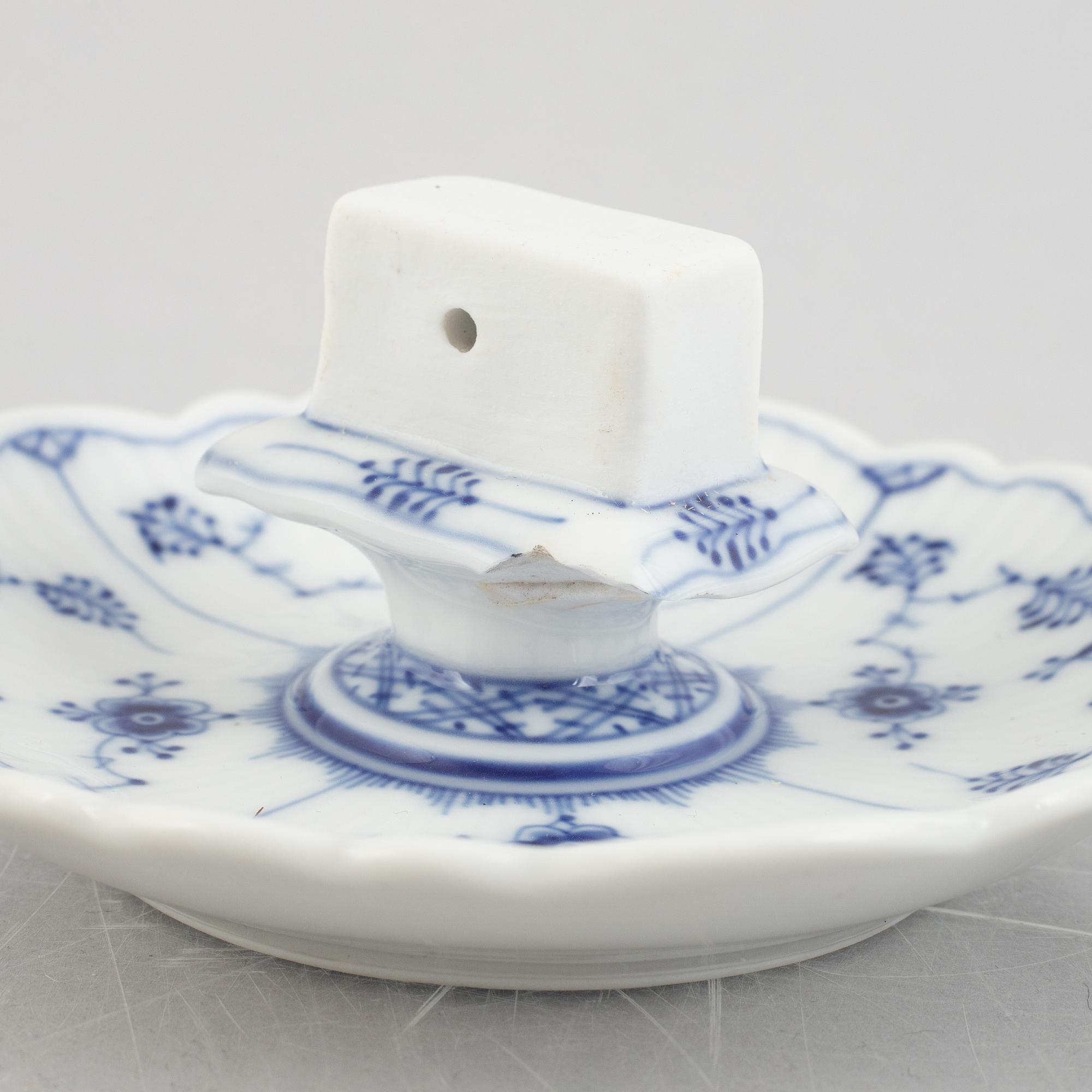Three 'Blue Fluted' / 'Musselmalet' porcelain matchbox stands, Royal Copenhagen, models 136, 546, 2044, 1898-1923.