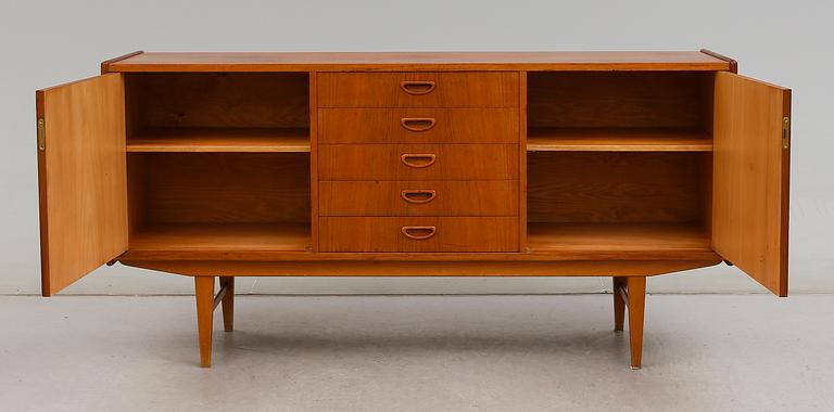 SIDEBOARD, 1900-talets andra hälft.