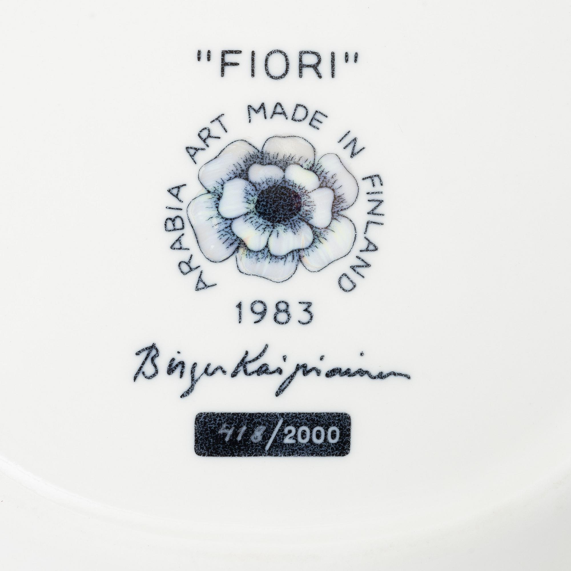 Birger Kaipiainen, Fat, "Fiori", keramik, märkt Birger Kaipiainen, Arabia art made in Finland 1983, 418/2000.