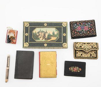 Diverse skrivföremål, bla bok med danskort, reservoarpenna, poesihäfte mm, 1800/1900-tal.