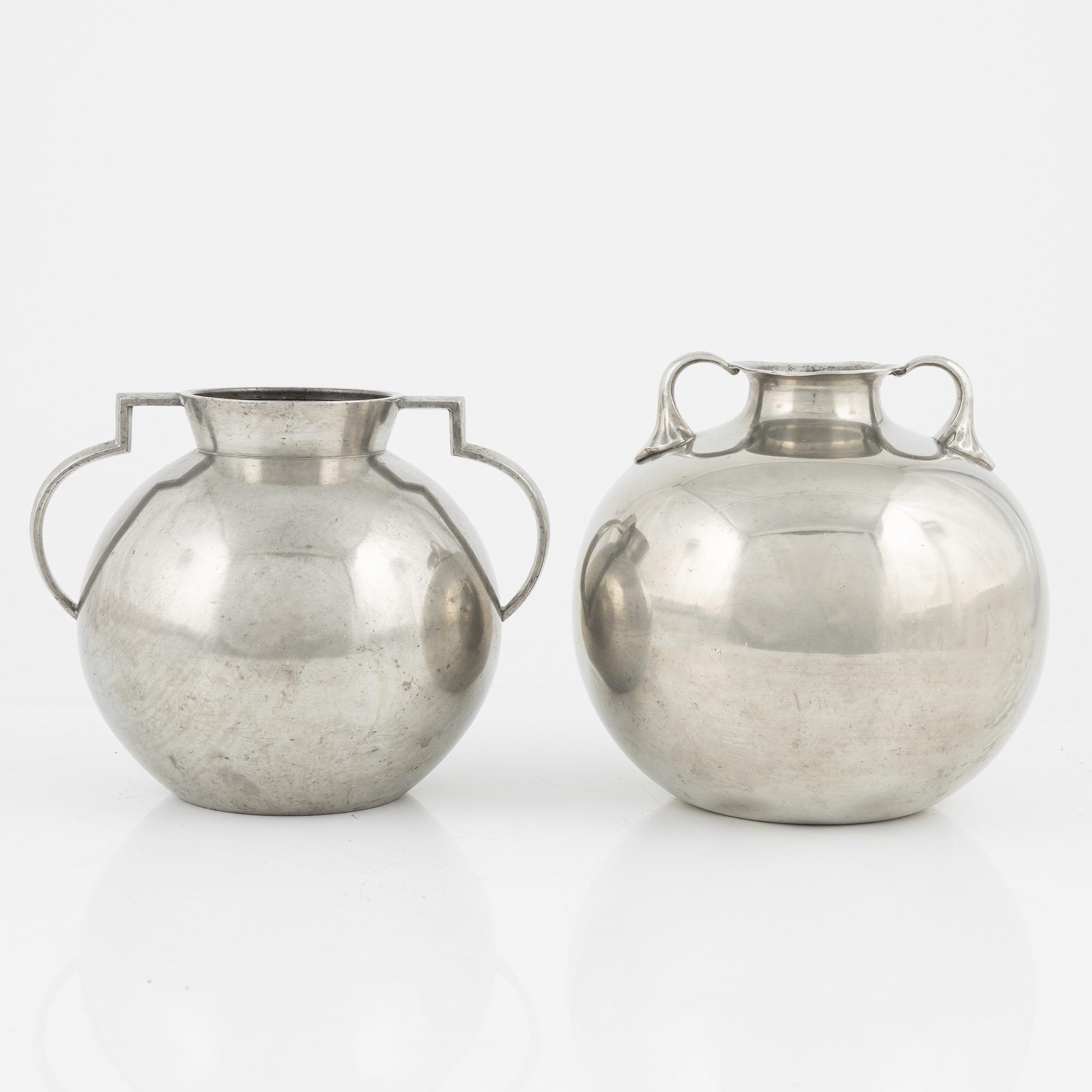 Vaser, 2 st, tenn, GAB, Stockholm, 1935 och 1936.