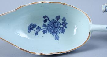 SNIPOR, 2 st, porslin, Kina, Qianlong, 1700-tal.