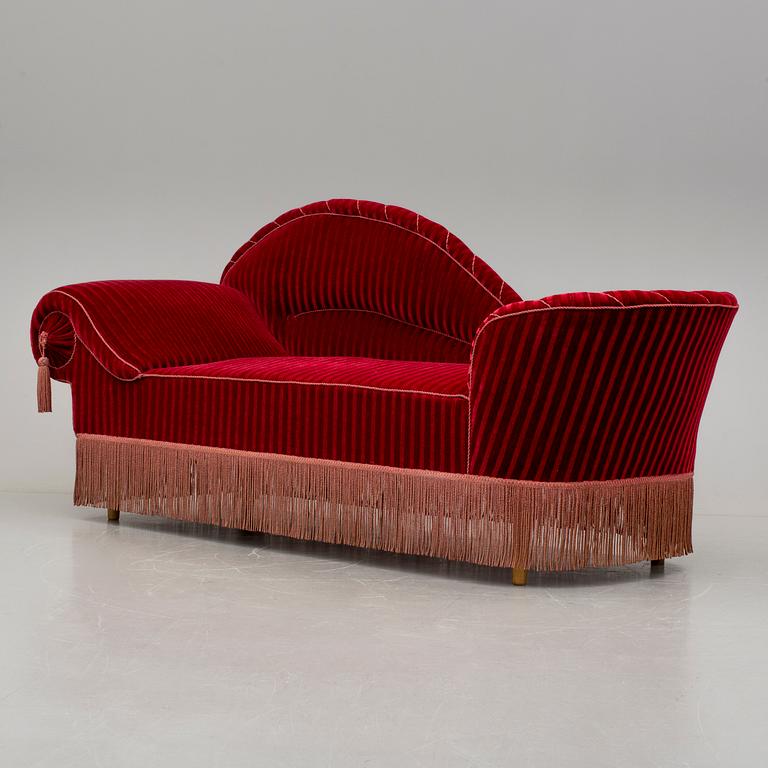 KANAPÉ, 1900-talets mitt.